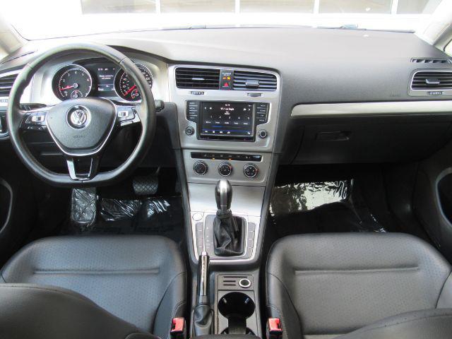 2017 volkswagen golf tsi s 4-door