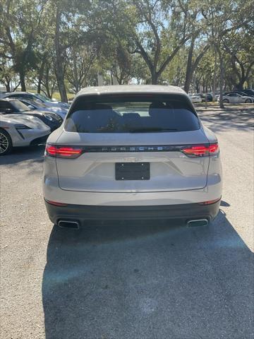 2022 porsche cayenne base
