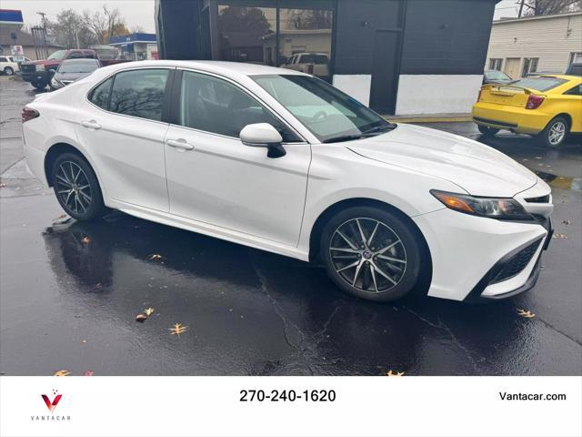 2023 toyota camry se