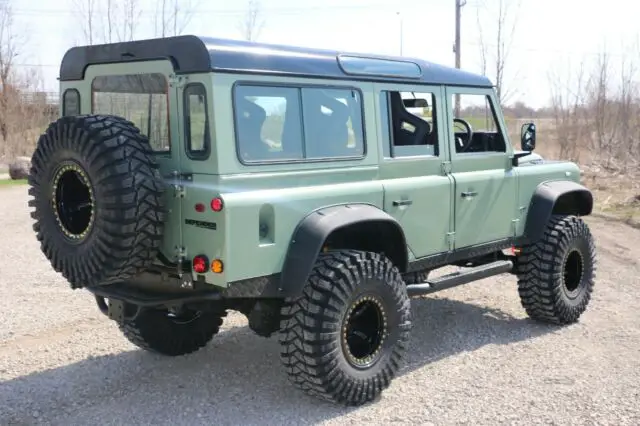 1993 land rover defender 110 trepador edition! stunning!!