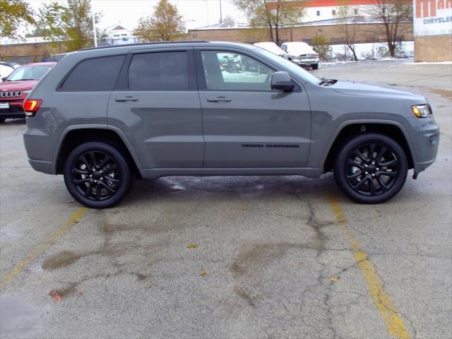 2021 jeep grand cherokee laredo