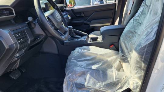 2024 Toyota Tacoma ice cap 4d double cab