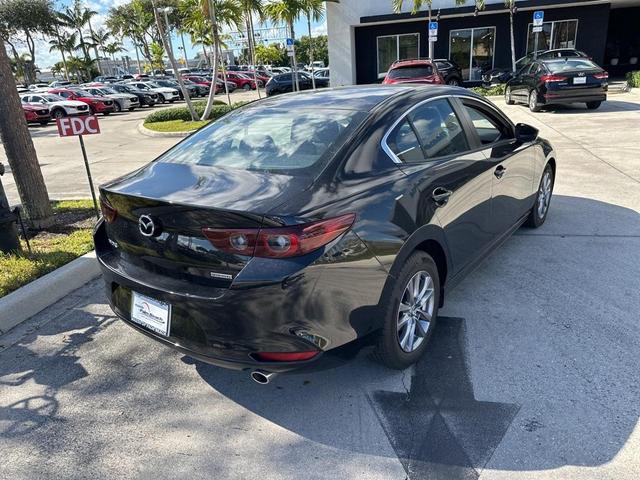 2022 mazda mazda3 2.5s fwd