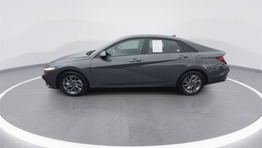 2024 Hyundai Elantra