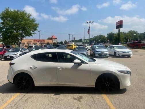 2020 mazda mazda3 in milwaukee, wisconsin