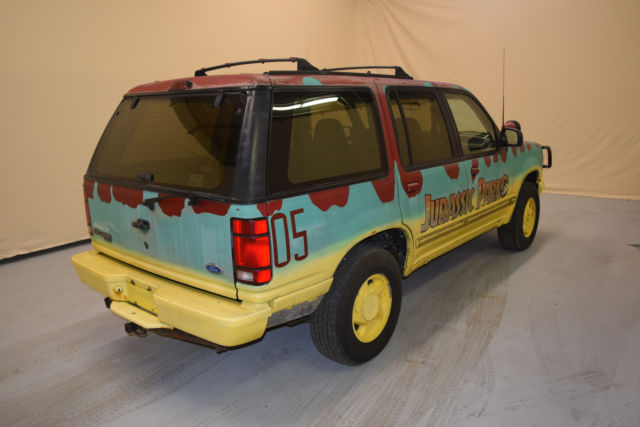1991 ford explorer xlt jurrasic park replica with sound track!