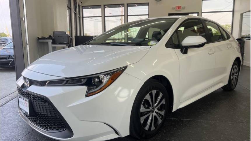 2022 toyota corolla hybrid le
