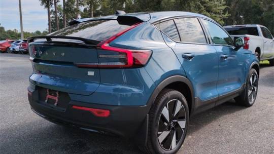 2024 Volvo C40