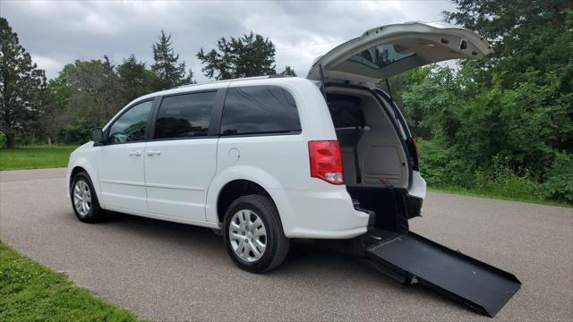 2018 dodge grand caravan se