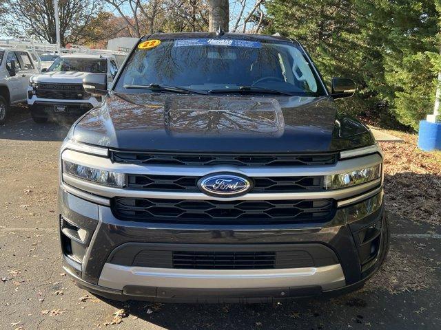 2022 ford expedition xlt