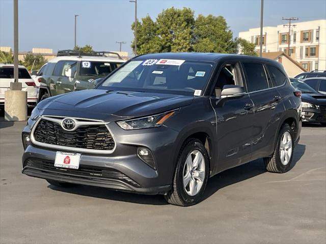 2023 toyota highlander le
