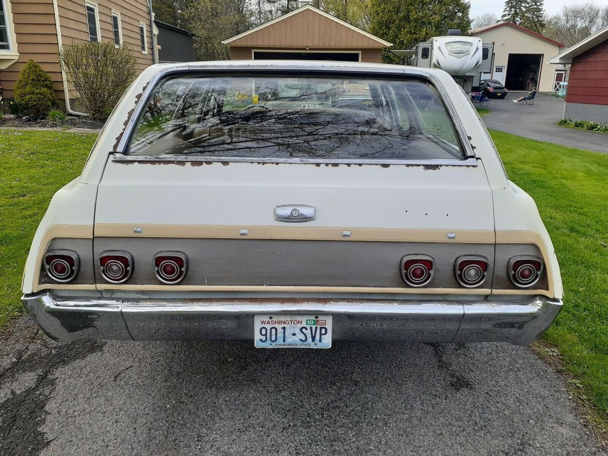1968 chevrolet caprice wagon coupe white rwd automatic woodgrain