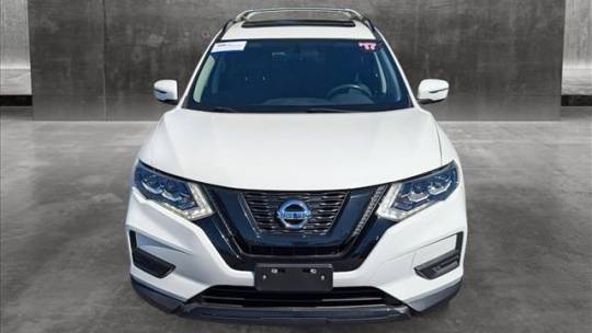 2017 Nissan Rogue sv