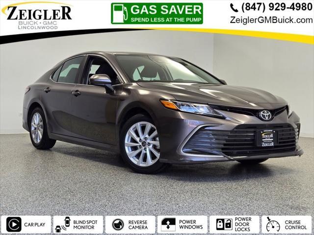 2021 toyota camry le
