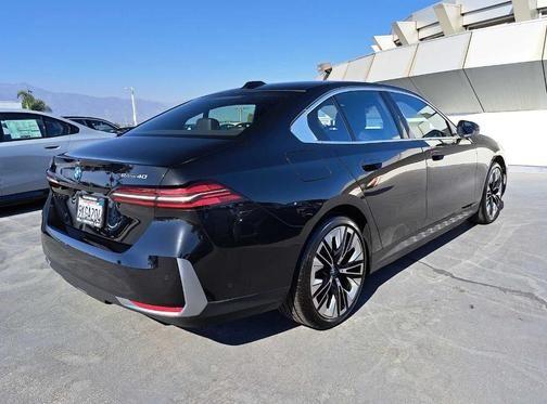 2024 bmw i5