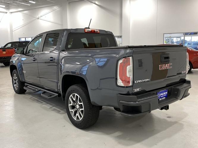 used 2015 gmc canyon 4x4 crew cab sle kenosha, wi 53142 for sale in kenosha, wisconsin