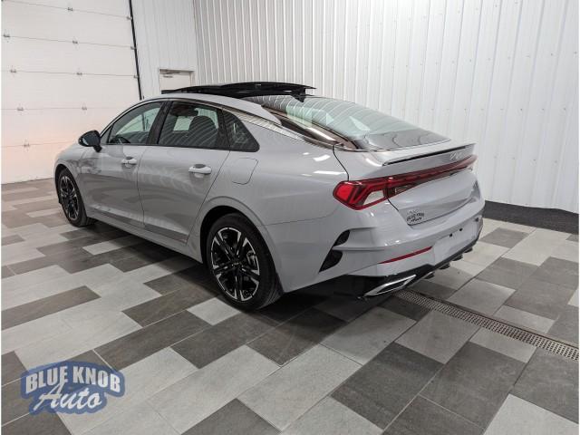 2022 kia k5 gt-line