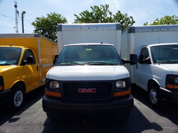 2017 gmc savana cutaway in saint louis, missouri
