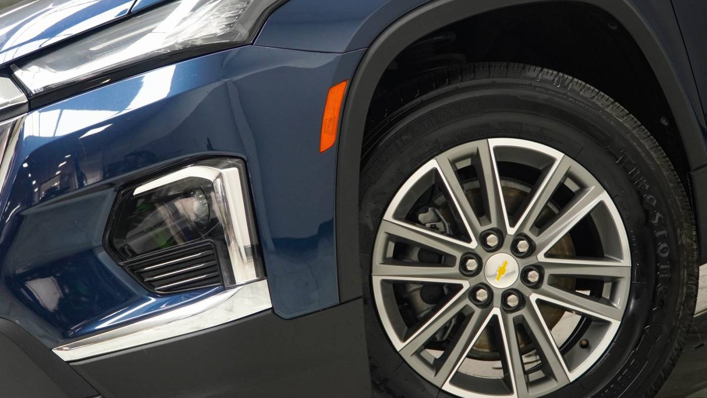 2022 chevrolet traverse lt leather