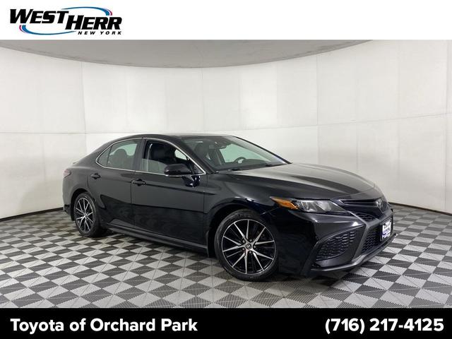 2021 toyota camry se