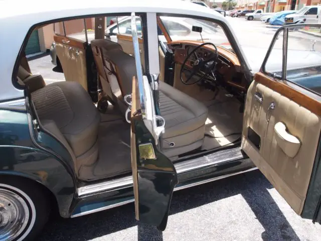 rolls royce silver cloud ii 1962 right hand drive v8
