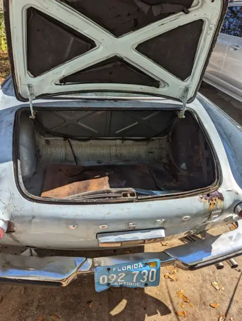 1971 volvo 1800e parts car