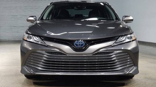 2020 toyota camry hybrid xle