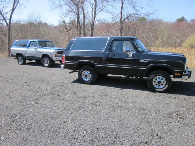 1993 dodge ram charger barn find, survivor car