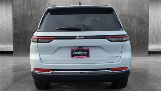new 2024 jeep grand cherokee laredo x rwd