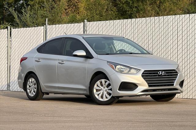 2020 hyundai accent se