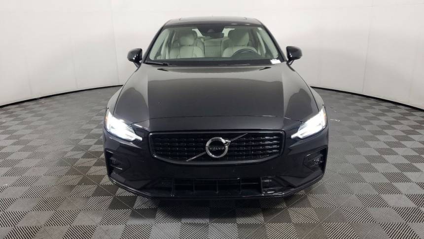 2022 volvo s60 b5 momentum
