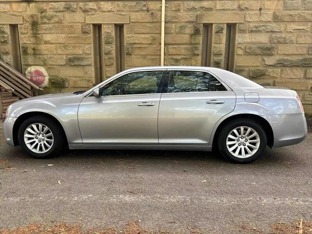 2014 chrysler 300 s