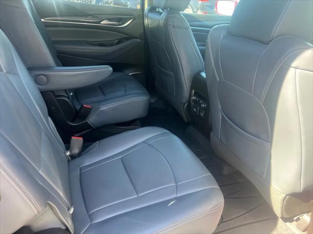 2019 buick enclave essence