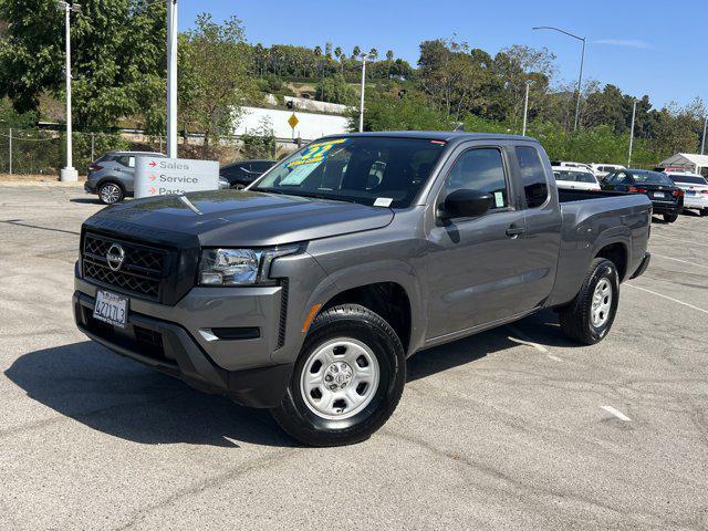2022 nissan frontier s