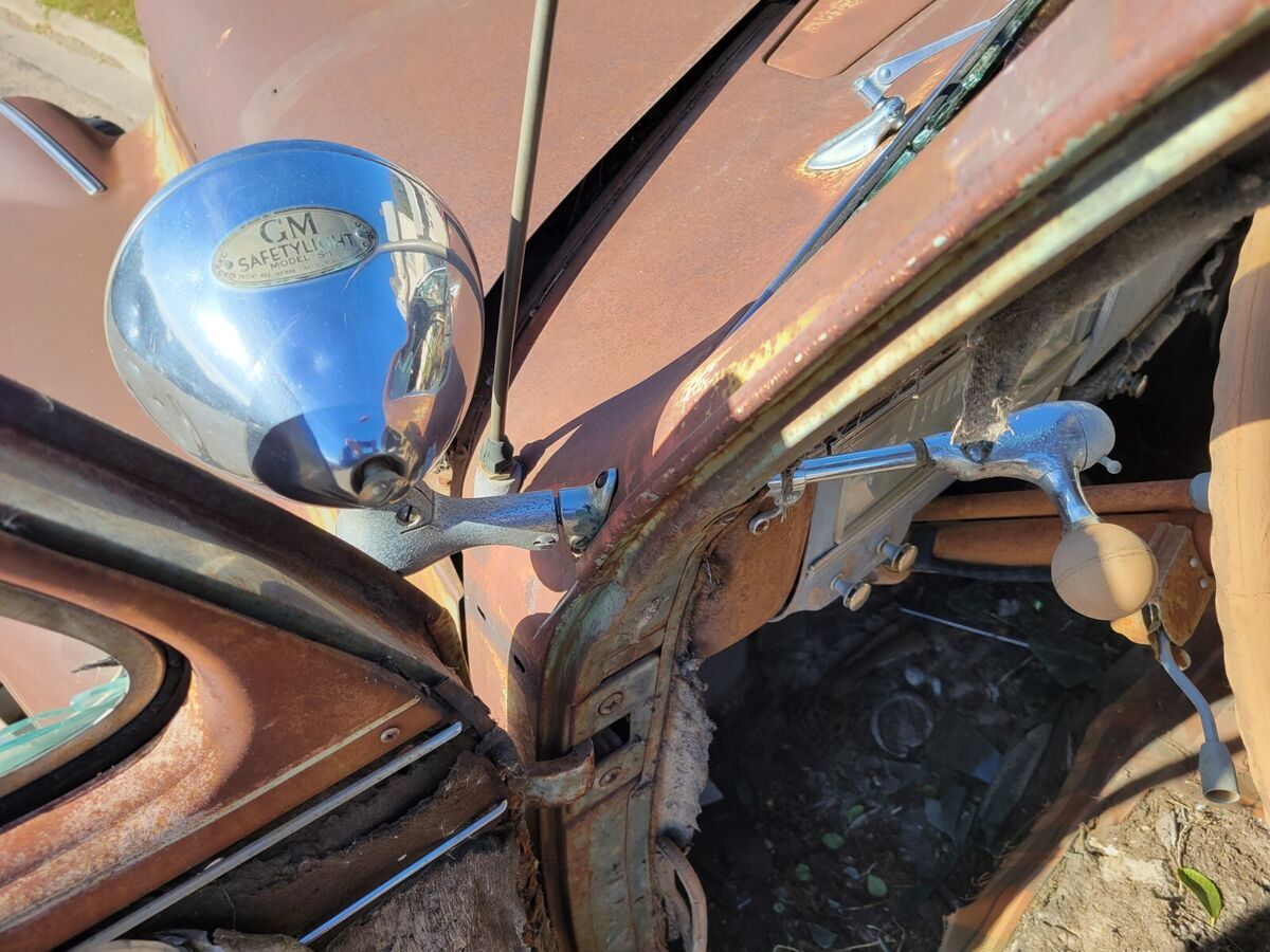 1940 oldsmobile 70 series with title parts restore rat rod ? mostly complete