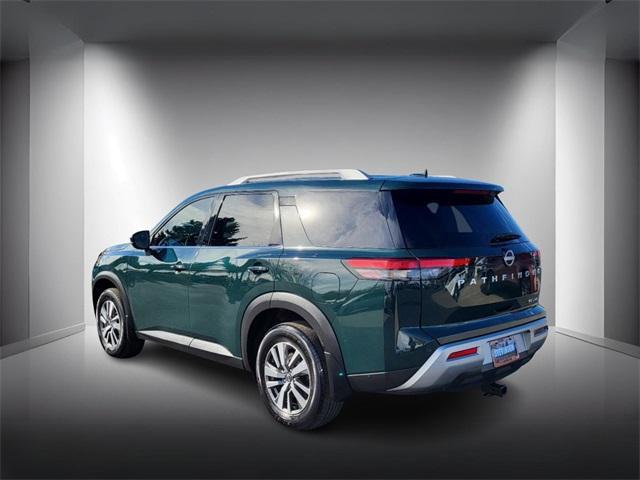 2023 nissan pathfinder sl
