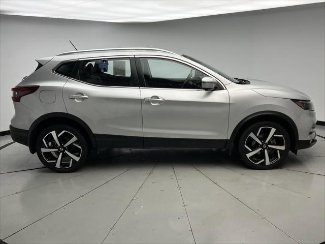2022 nissan rogue sport sl