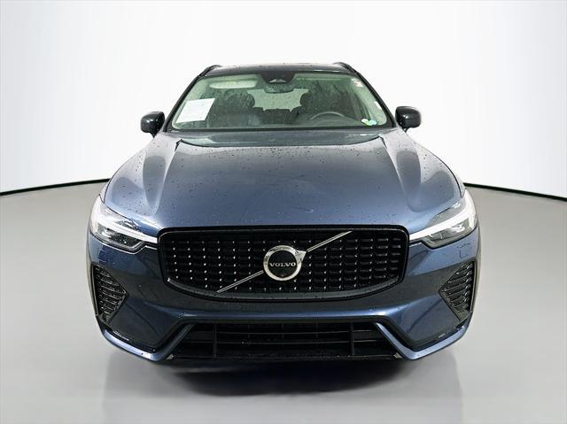 2024 volvo xc60 b5 plus dark theme
