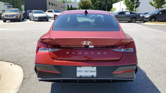 2024 Hyundai Elantra