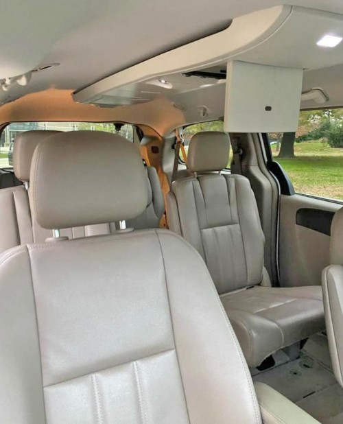2014 chrysler town country for sale in new york by owner