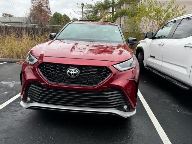 2021 toyota highlander xse
