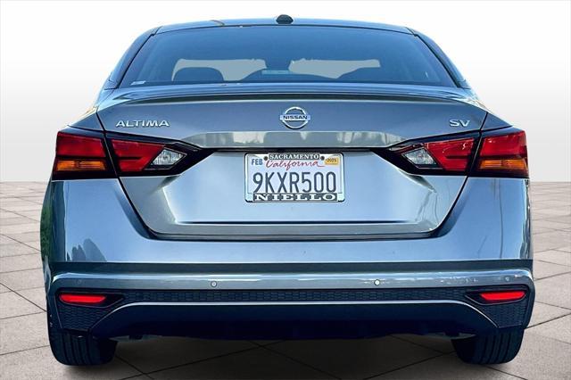 2022 nissan altima 2.5 sv