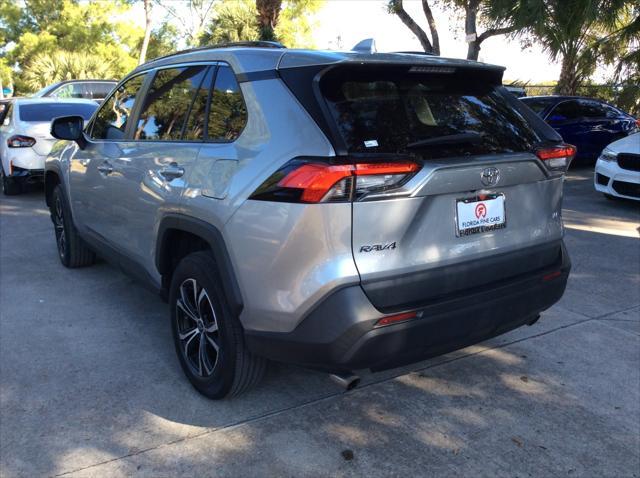 2021 toyota rav4 le