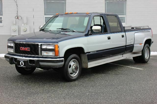 1993 gmc sierra 3500 crew cab, 6.5 liter turbo diesel, 76,569 one owner miles!!!