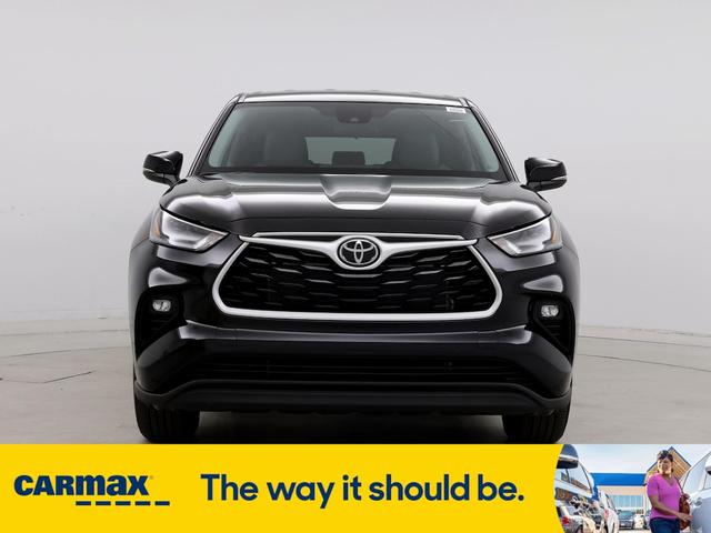 2024 toyota highlander le