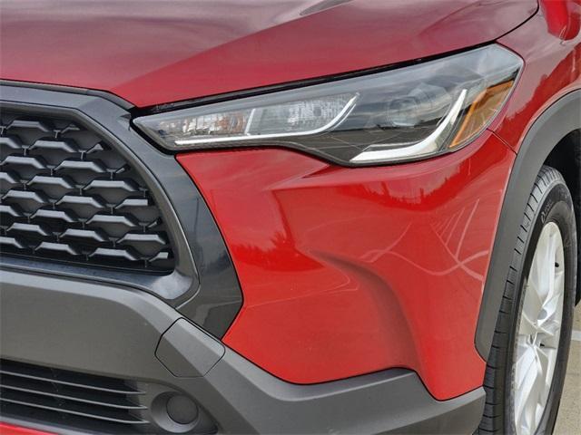 2022 toyota corolla cross le