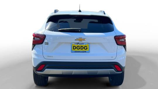 new 2025 chevrolet trax lt