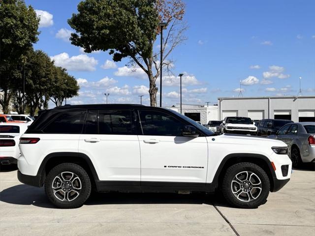 2022 jeep grand cherokee 4xe trailhawk