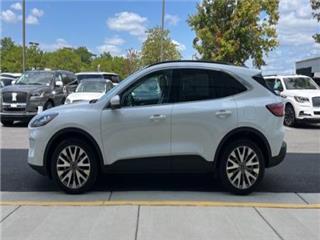 2021 Ford Escape titanium