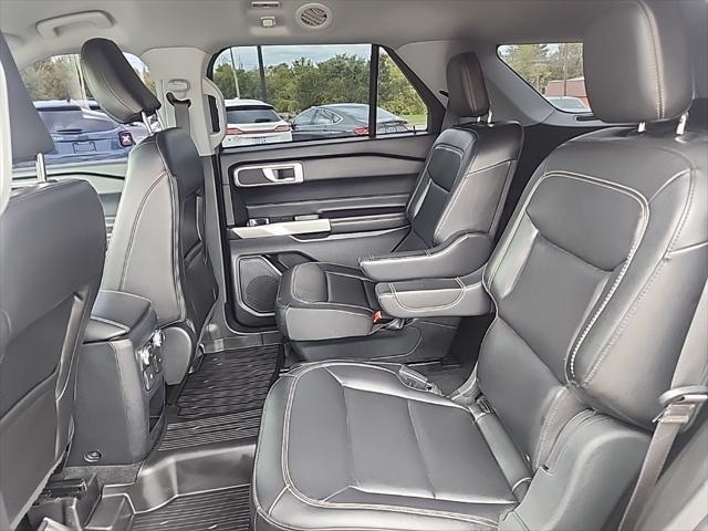 2021 ford explorer xlt